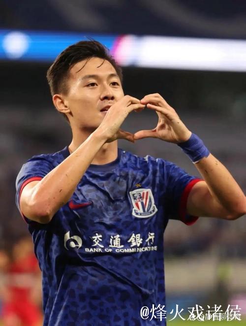 蒋圣龙突遭伤病出战世预赛存疑 国足后防严重减员 蒋圣龙突遭伤病出战世预赛存疑 国足后防严重减员