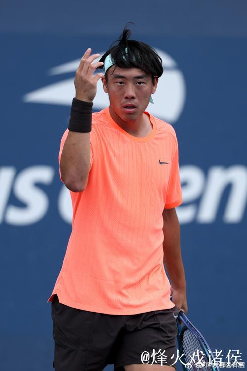 香港赛举行名人网球大师赛 商竣程黄泽林分享网球喜悦